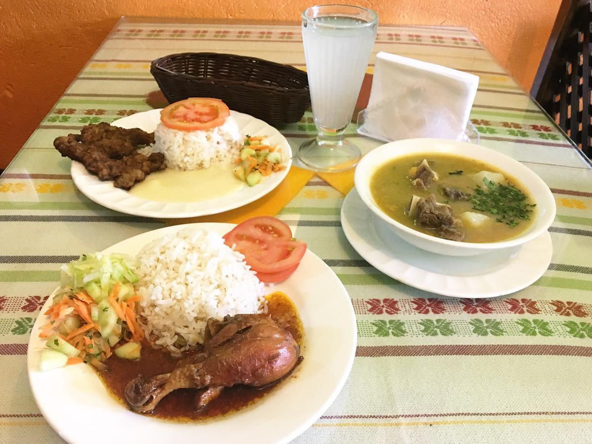 Alpachaca Quito Airport Hotel ตาบาเบลา ภายนอก รูปภาพ
