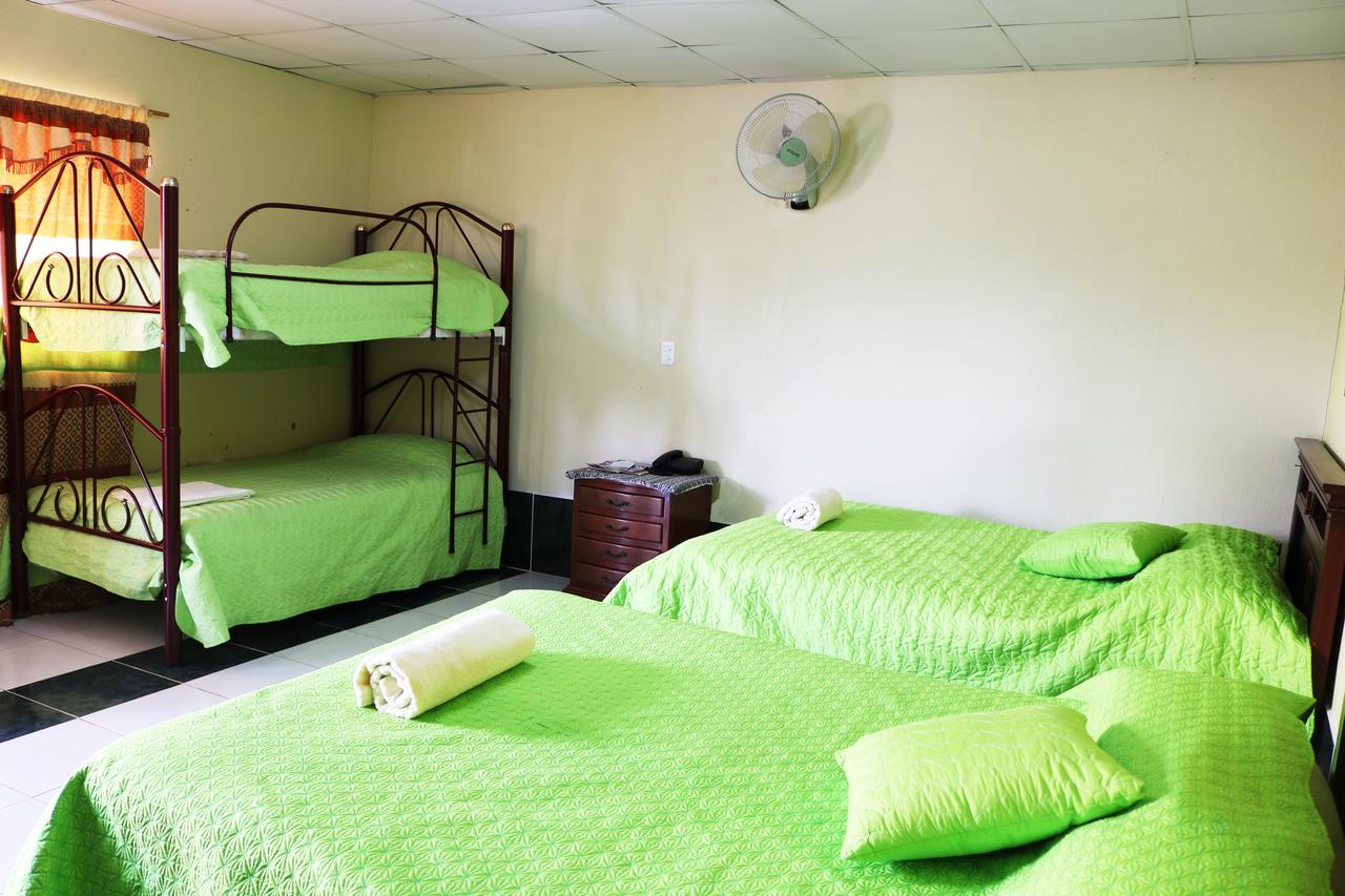 Alpachaca Quito Airport Hotel ตาบาเบลา ภายนอก รูปภาพ