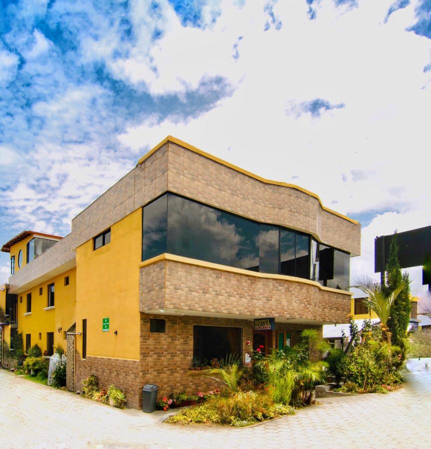 Alpachaca Quito Airport Hotel ตาบาเบลา ภายนอก รูปภาพ
